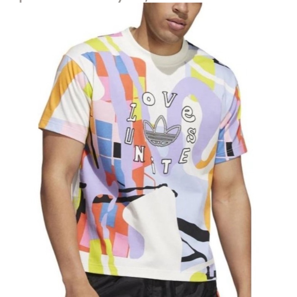 flawed Adidas Mens L Multicolor Camo Short Sleeves Love Unites T-Shirt
